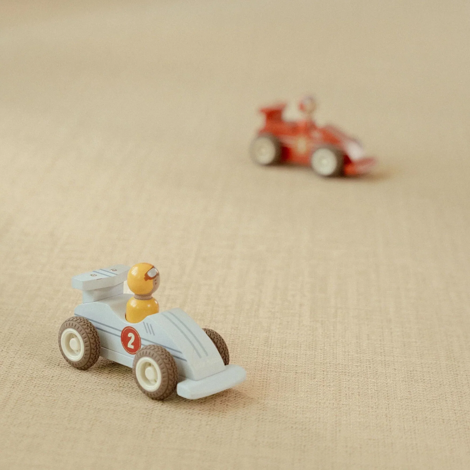 Little Dutch - Macchine Da Corsa Con Personaggio - immagine 3