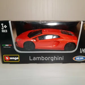 Lamborghini Aventador LP700-4 1/43 Bburago
