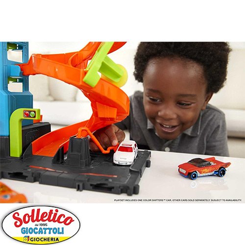 Mega Torre Autolavaggio – Hot Wheels™: Il Gioco Interattivo per Pulire e Trasformare le Auto - immagine 9